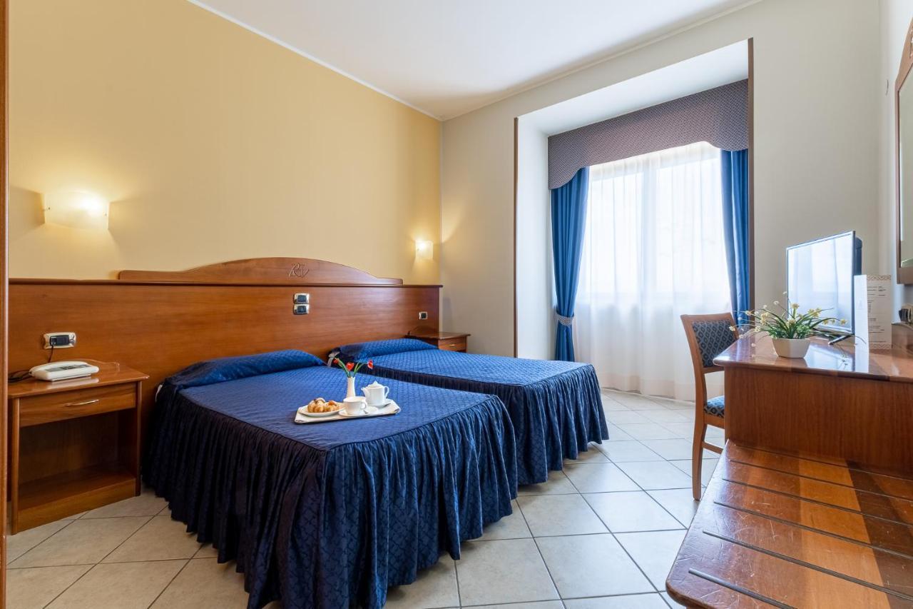Relax 4* Syracuse